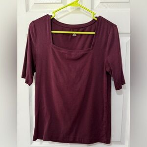 Amazon Essentials Burgundy Short Sleeve Top